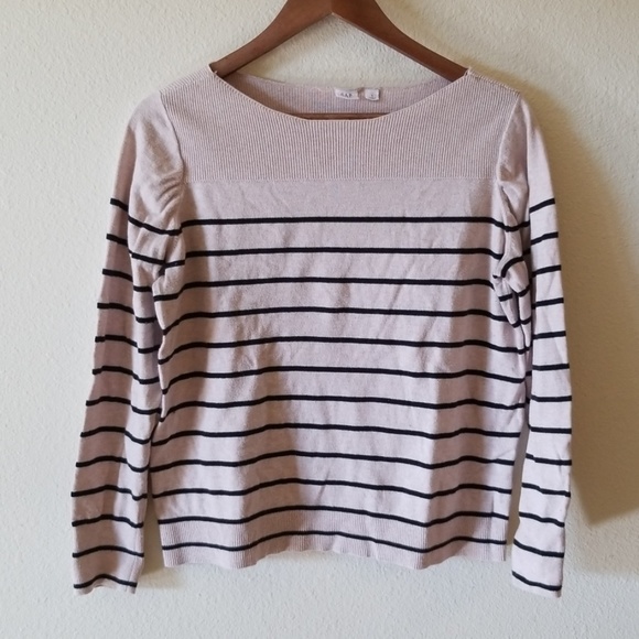 GAP Sweaters - Gap striped sweater
